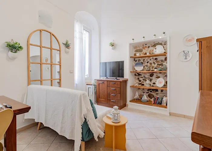 H11 A La Maison - Centro Apartament