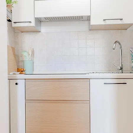 H11 A La Maison - Centro Apartment *